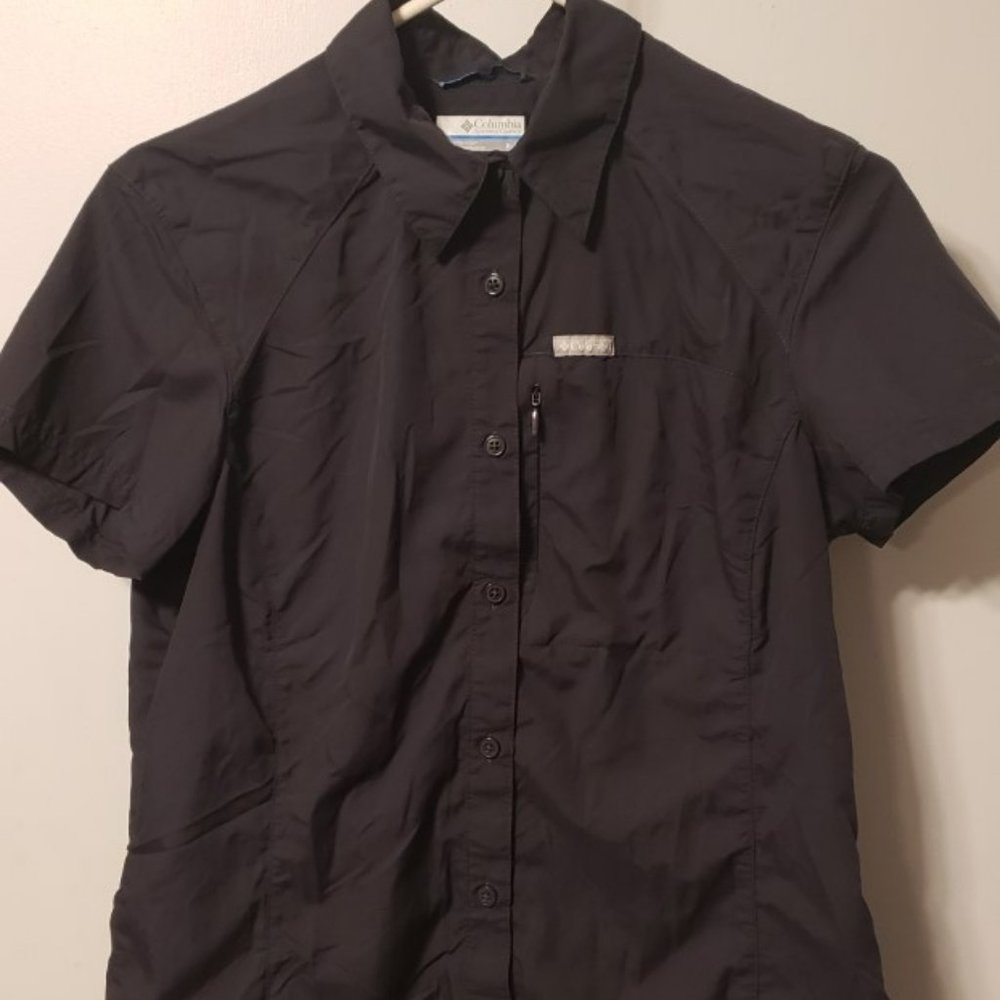 Columbia Womens Omni shade button up shirt